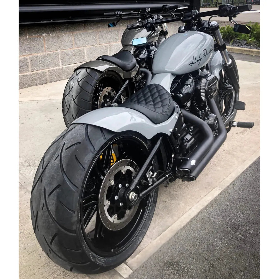 REAR FENDER FOR BREAKOUT FROM (2018)
