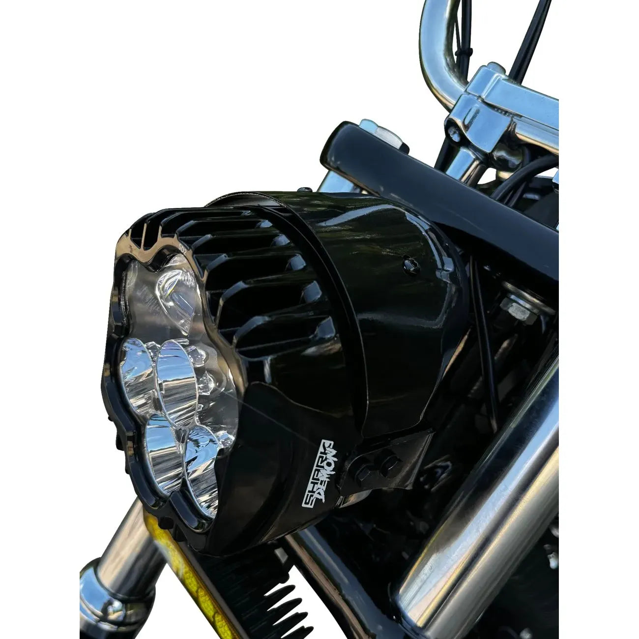 Shark Demon LED-Scheinwerfer Schwarz ECE mit Sockelhalterung für Harley-Davidson Modelle – Custom Dynamics – Bild 4