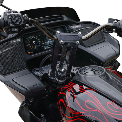 LENKSCHLOSS-ABDECKUNG FORGED-CARBON MATT FÜR ROAD GLIDE 117 2024–2025 – Produktbild 7