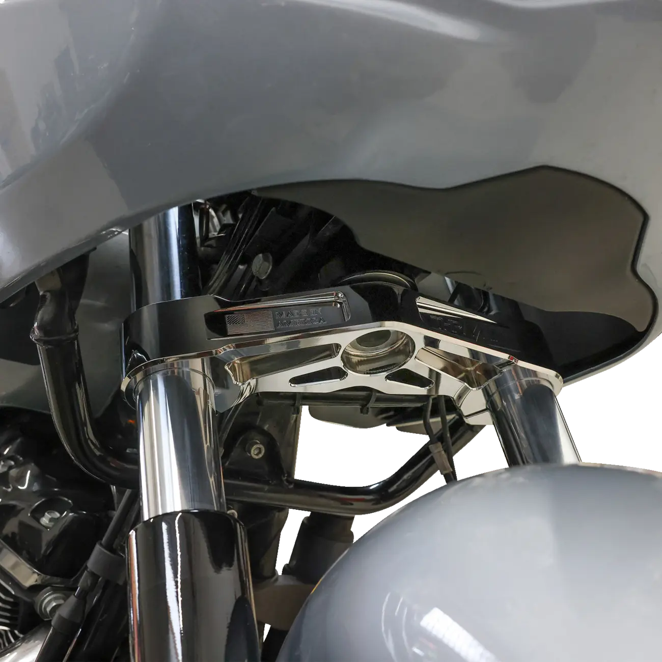 UNTERE GABELBRÜCKE FÜR ROAD GLIDE 117 2024–2025 – Produktbild 16