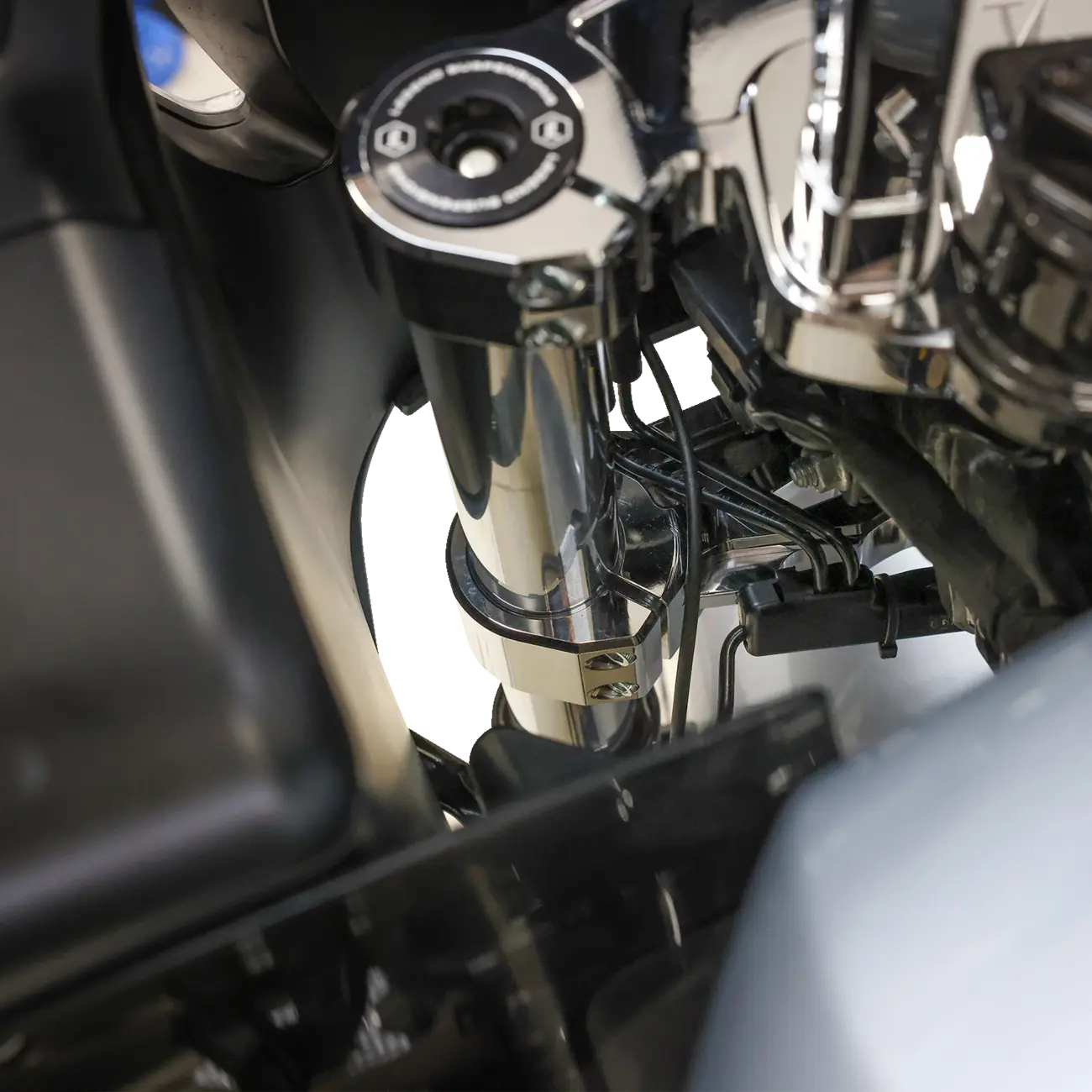 UNTERE GABELBRÜCKE FÜR ROAD GLIDE 117 2024–2025 – Produktbild 22