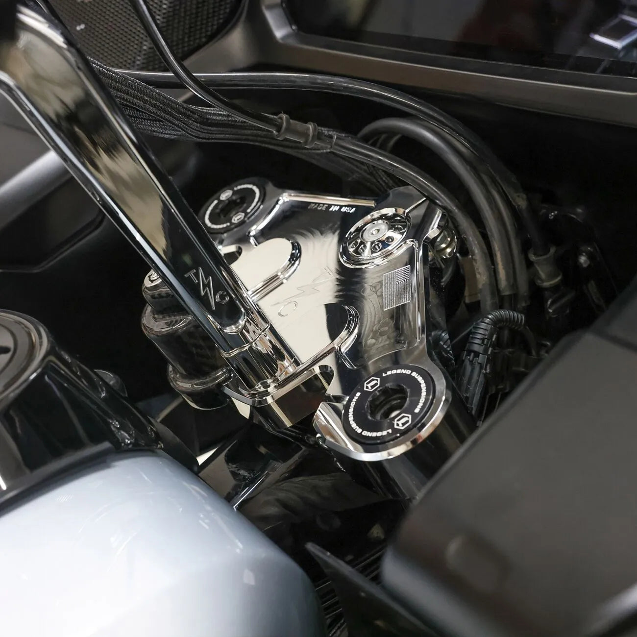 OBERE GABELBRÜCKE FÜR ROAD GLIDE 117 2024–2025 – Produktbild 45