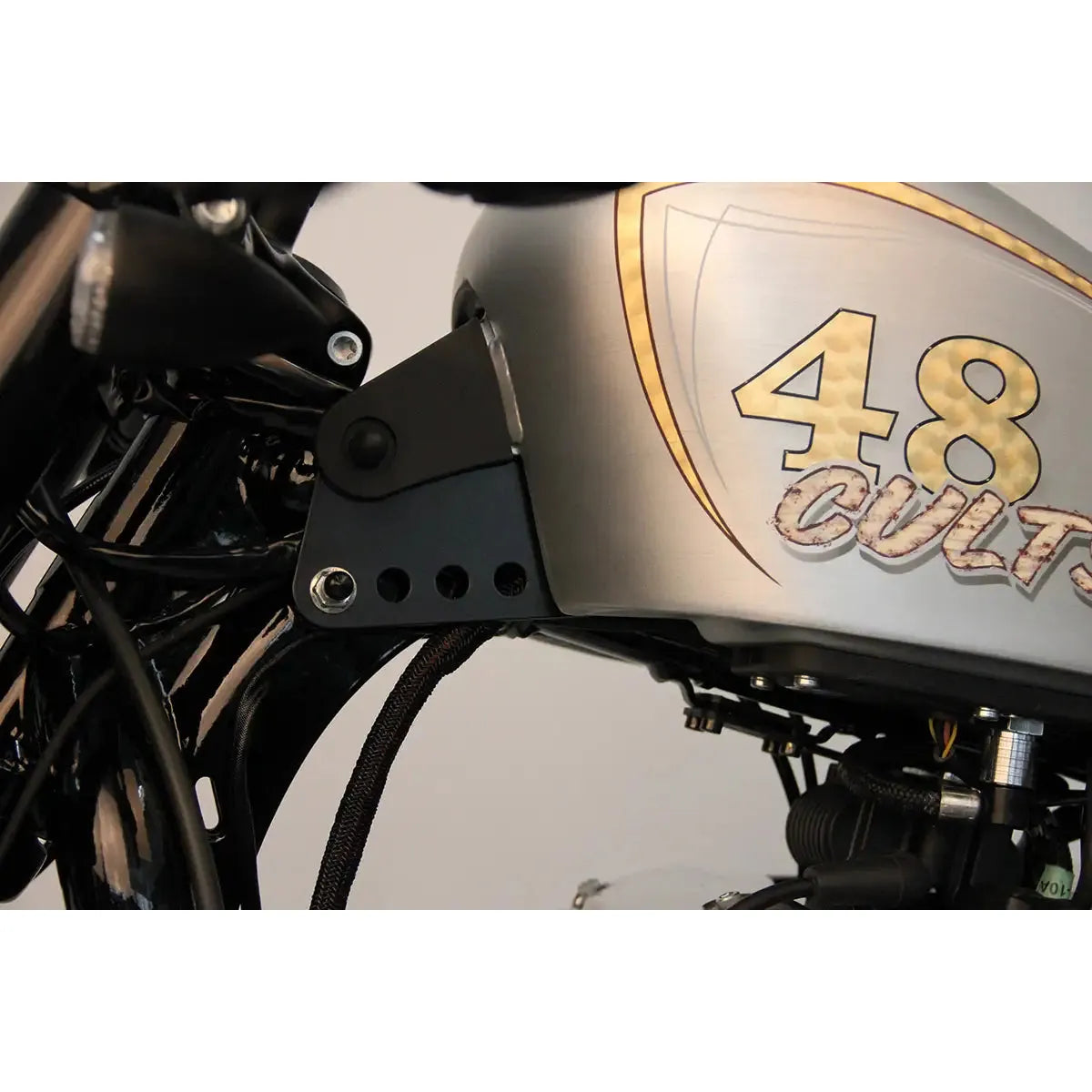 CULT-WERK - TANK LIFT FOR ALL SPORTSTERS