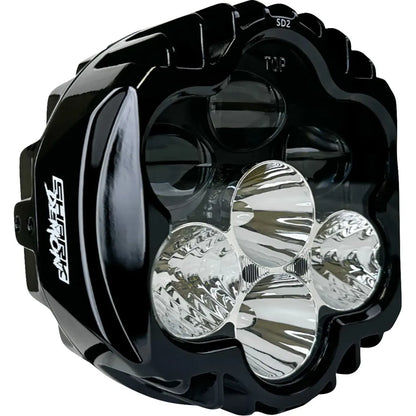 Shark Demon Performance LED-Scheinwerfer Schwarz ECE mit Batwing-Adapter für Harley-Davidson Touring – Custom Dynamics – Bild 3