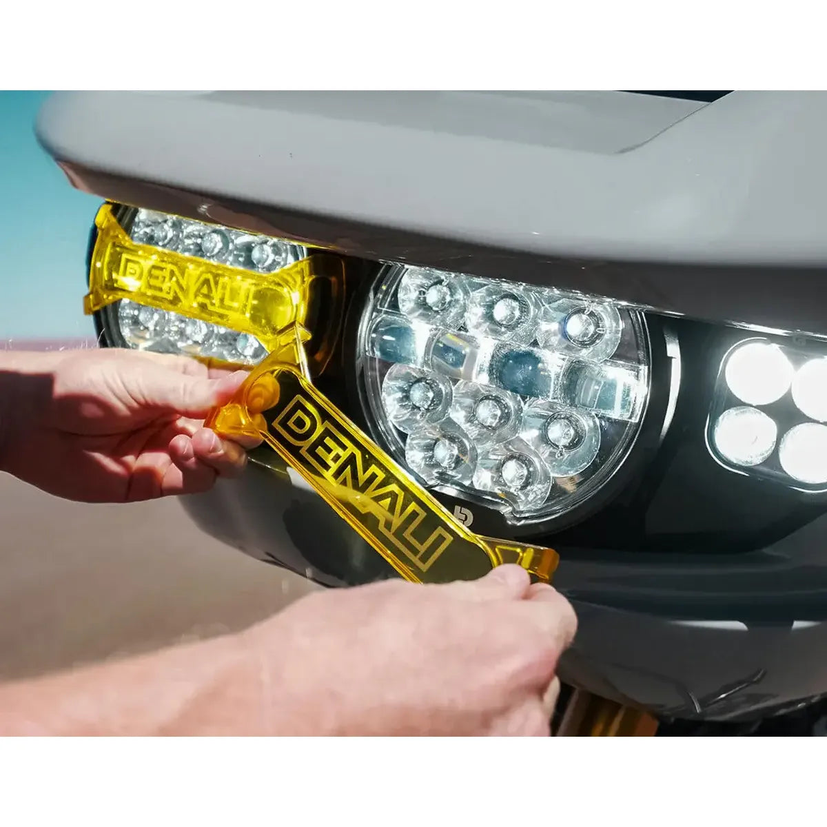 Full Deck LED-Scheinwerfer-Kit Schwarz für Harley-Davidson Road Glide (2024–2025) – Denali – Bild 5
