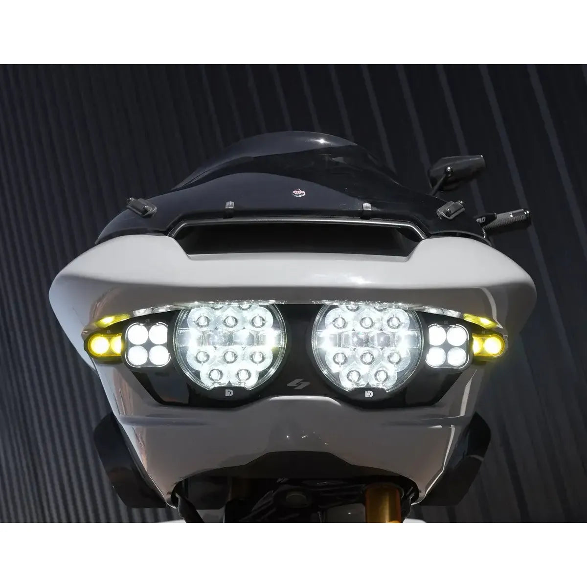 Full Deck LED-Scheinwerfer-Kit Schwarz für Harley-Davidson Road Glide (2024–2025) – Denali – Bild 7