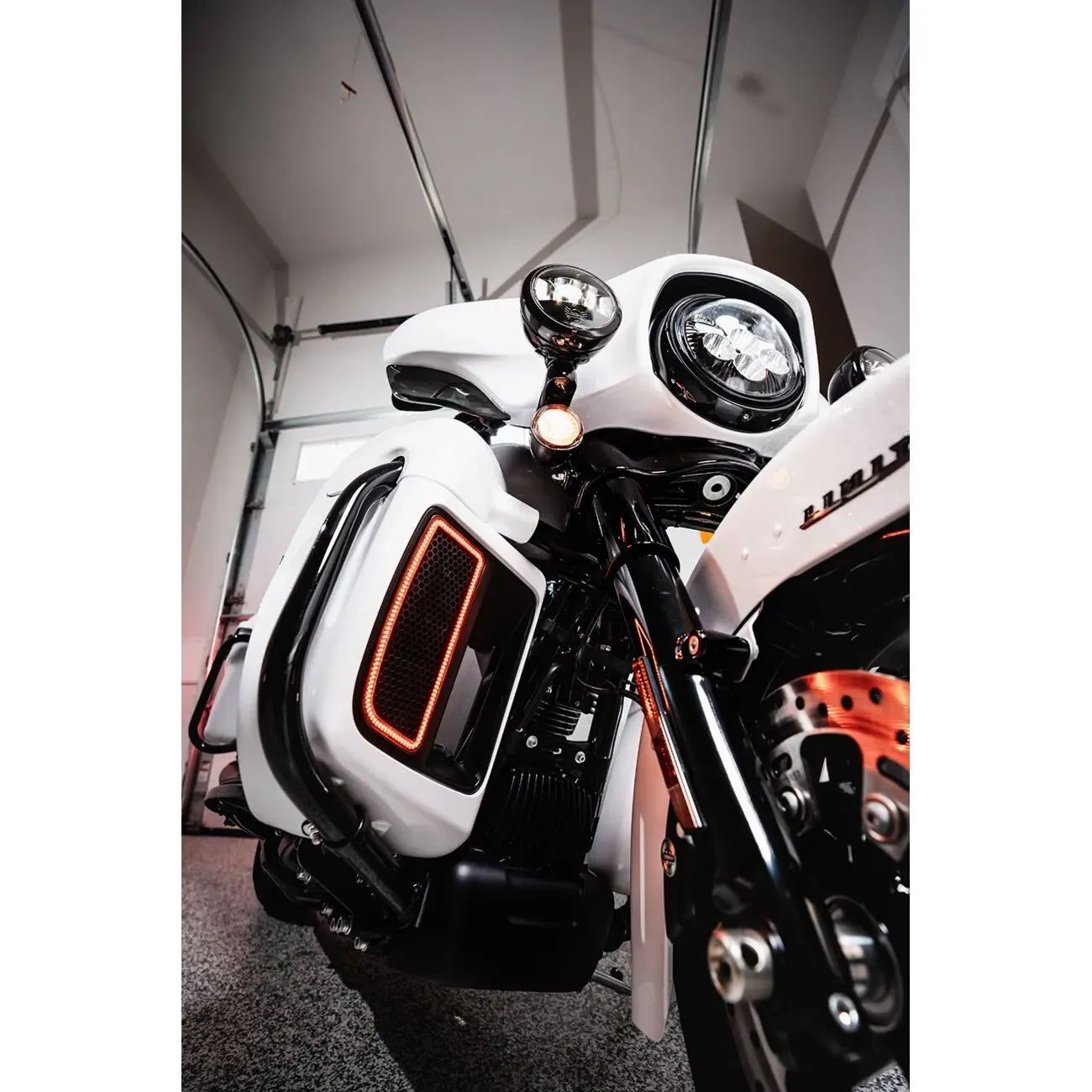 ProBeam LED-Zusatzscheinwerfer 4,5 Zoll Schwarz ECE für Harley-Davidson Touring und Road King – Custom Dynamics – Bild 2